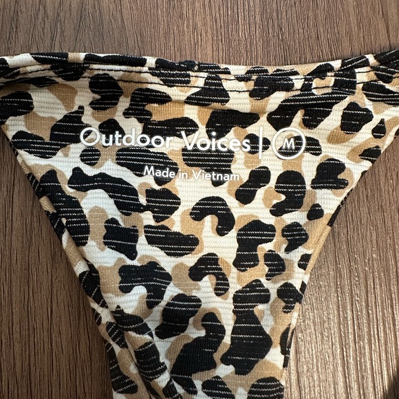 OV TechSweat Workout Set — Leopard - Picture 7 of 8